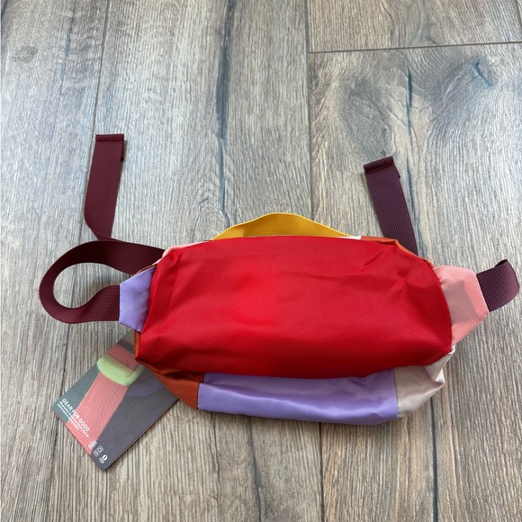 NEW Cotopaxi Del Dia Colorful Fanny Hip Pack Crossbody Running Small NWT - Picture 5 of 13